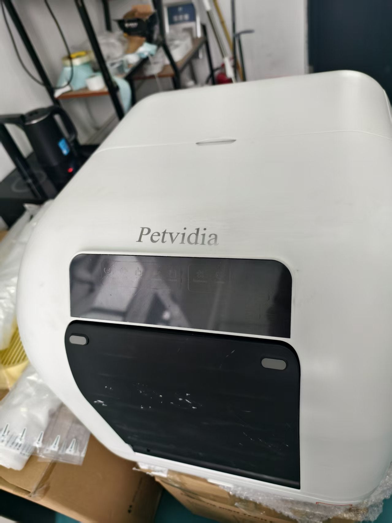 Petvidia Self Cleaning Litter Box